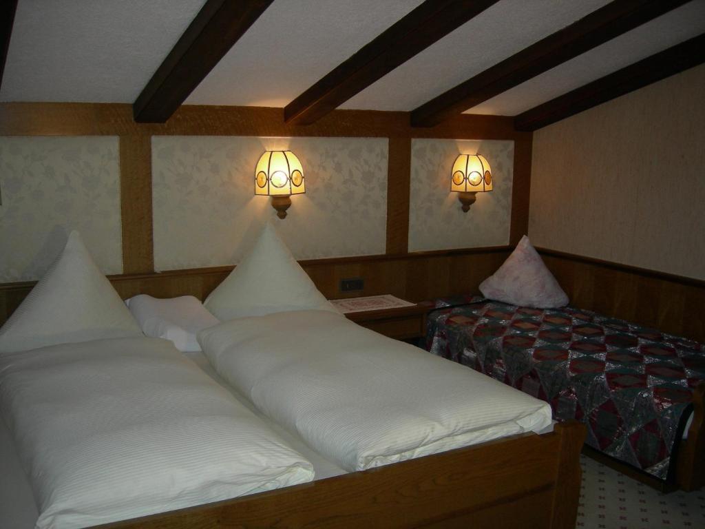 Hotel S'Hoamatl Höfen Zimmer foto